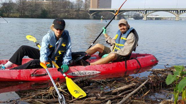 Volunteer Kayak Clean Up